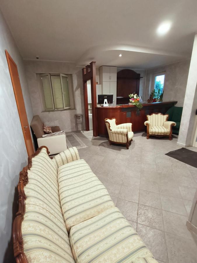 Affittacamere Dolce Sogno Cherasco Exterior foto